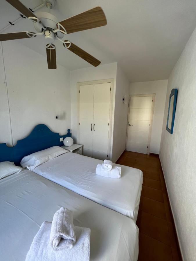 Lovely Hideaway With Pool And White Sand Beach Arenal d'en Castell Luaran gambar