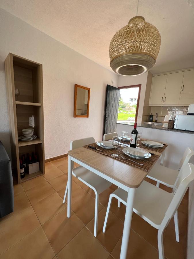 Lovely Hideaway With Pool And White Sand Beach Arenal d'en Castell Luaran gambar